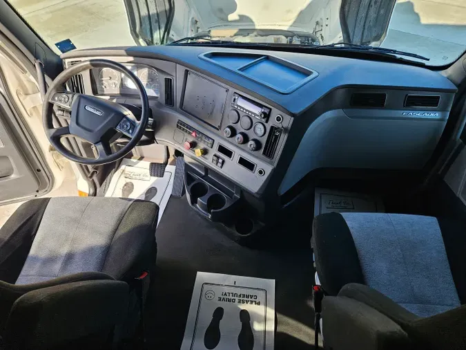 2022 Freightliner Cascadia