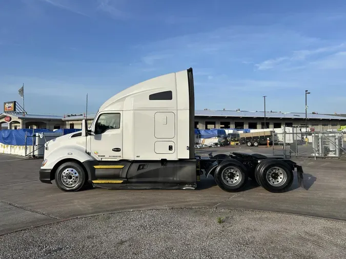 2021 Kenworth T680
