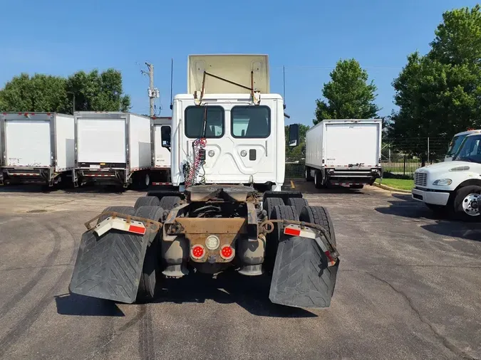 2016 FREIGHTLINER CASCADIA 125