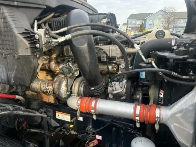 2022 Freightliner Cascadia 126b9ae63f2468407b292e5c059d06c1270