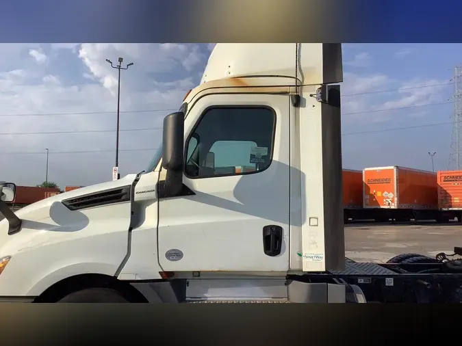 2019 Freightliner Cascadia 126b9b06fa8899d6cc8ce861f2c7716bf65