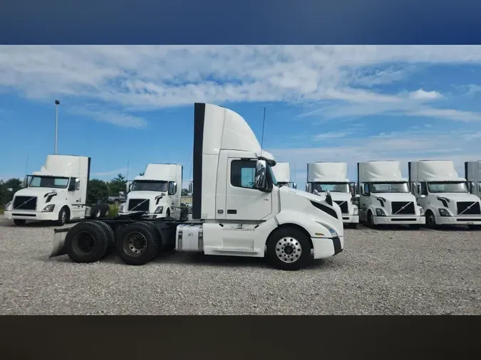 2019 Volvo VNL300