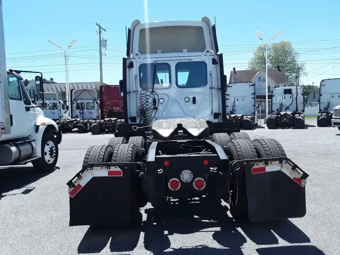 2019 FREIGHTLINER/MERCEDES CASCADIA 125
