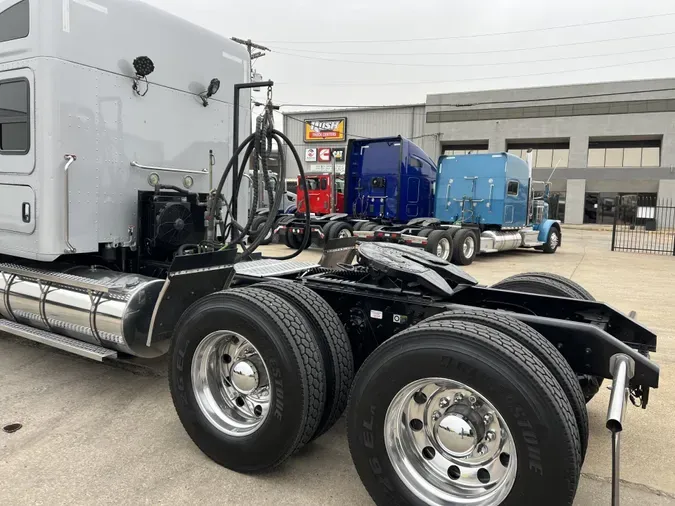 2019 Kenworth T880