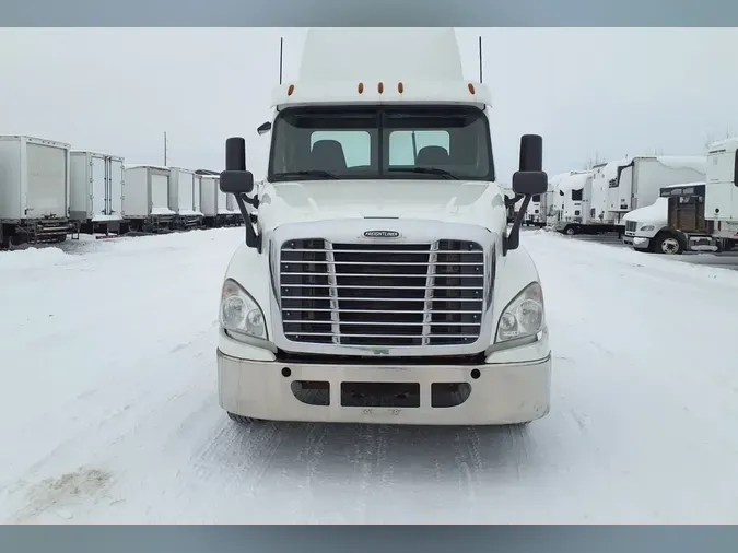 2017 FREIGHTLINER/MERCEDES CASCADIA 125b9c16ea5d6376fed7168966670ecd9c8