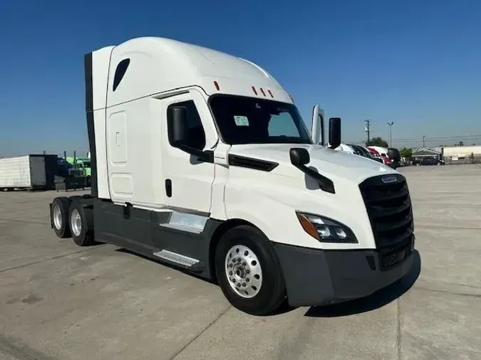 2021 Freightliner Cascadia