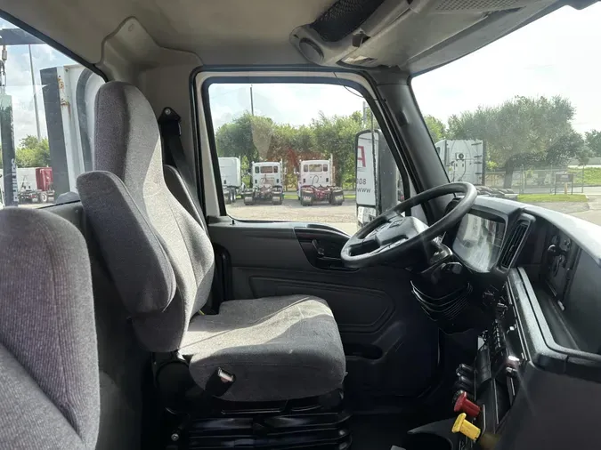 2020 International LT625