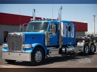 2025 PETERBILT 589