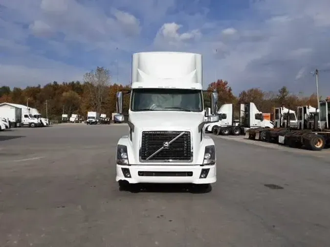 2014 Volvo VNL300