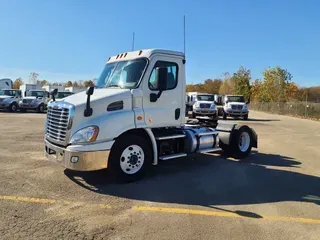 2019 FREIGHTLINER/MERCEDES CASCADIA 113