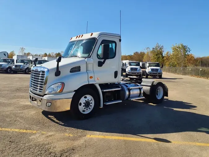 2019 FREIGHTLINER/MERCEDES CASCADIA 113b9cdafeb9109f278595cd209b5f5d364