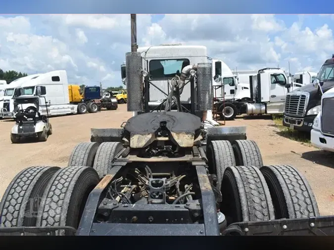 2013 KENWORTH T800