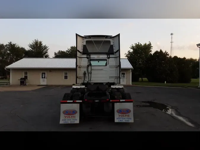 2018 Volvo VNL300