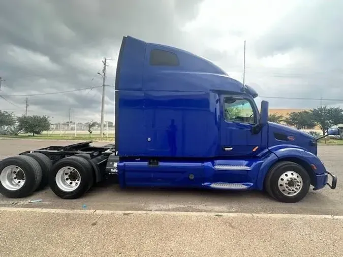 2021 Peterbilt 579