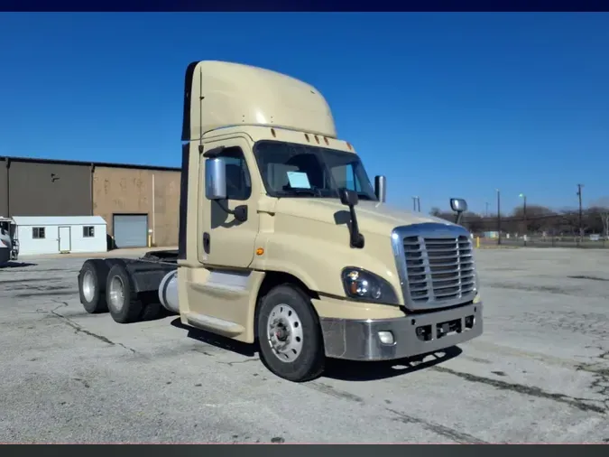 2016 FREIGHTLINER/MERCEDES CASCADIA 125