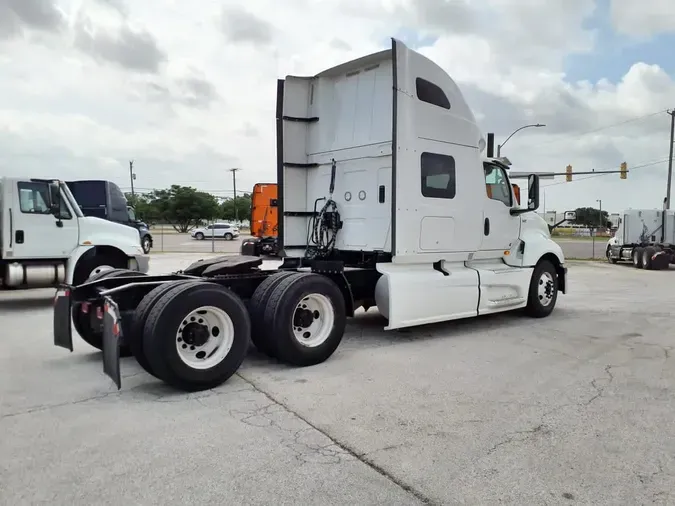 2019 NAVISTAR INTERNATIONAL LT625 SLPR CAB