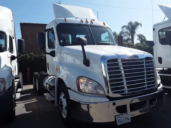 2018 FREIGHTLINER CASCADIA 125