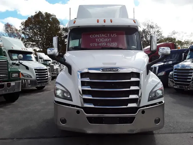 2020 FREIGHTLINER/MERCEDES NEW CASCADIA 116b9de17ed61468fdf51fb94750e7e971c