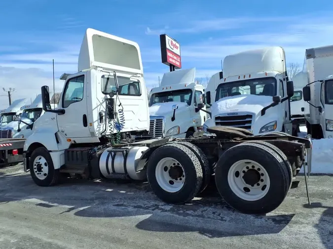 2019 NAVISTAR INTERNATIONAL LT625 DAYCAB T/A