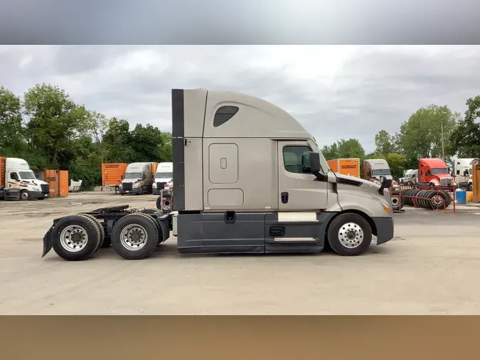 2023 Freightliner Cascadia