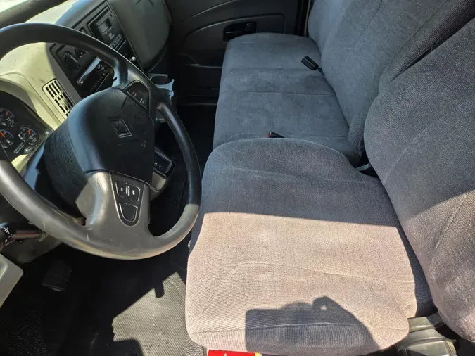 2017 International 4300-4X2