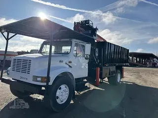 1999 INTERNATIONAL 4700