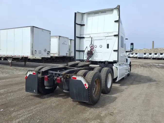 2019 NAVISTAR INTERNATIONAL LT625 SLPR CABb9e1ebbbd1f1f2621cf0f3baa069a0c2