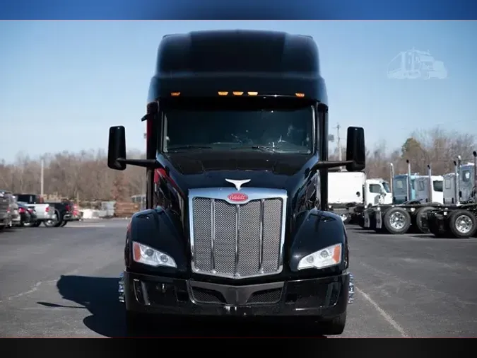 2023 PETERBILT 579