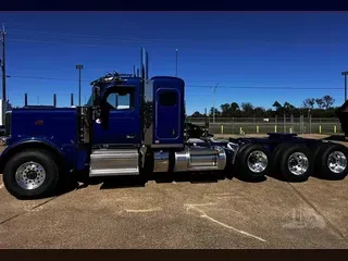 2025 PETERBILT 589