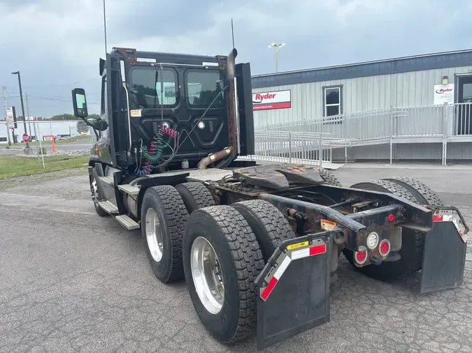 2019 FREIGHTLINER/MERCEDES CASCADIA 125b9e9b125eb63134a9dcf2bcab97c8da5