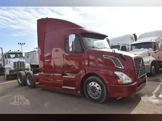 2016 VOLVO VNL64T630