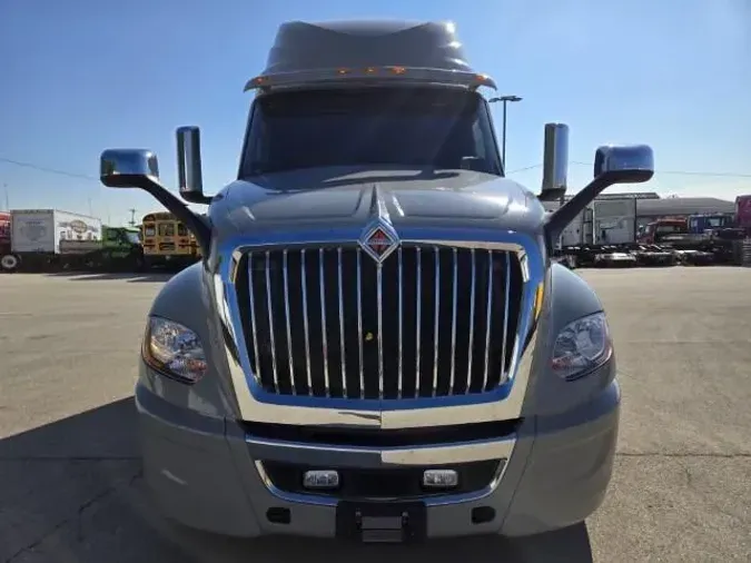 2023 International LT625