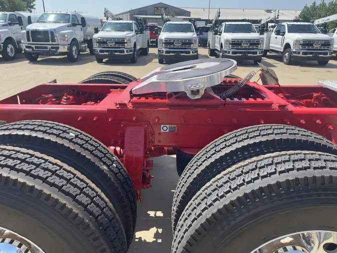 2022 Peterbilt 567