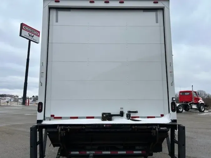 2017 Freightliner M2 106