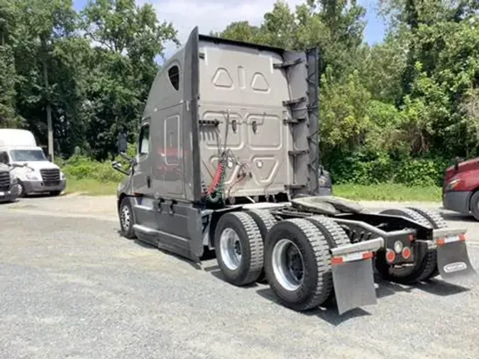 2023 Freightliner Cascadia