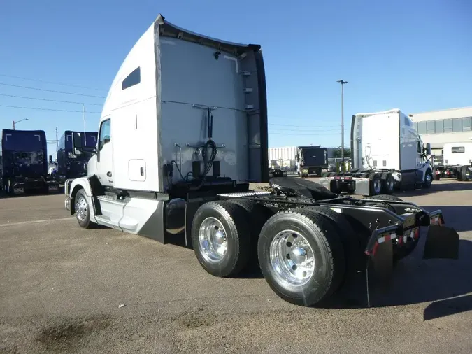 2023 Kenworth T680