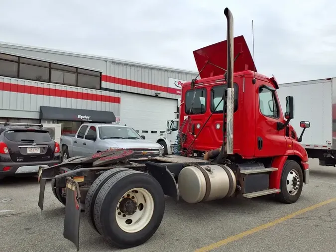 2019 FREIGHTLINER/MERCEDES CASCADIA 113