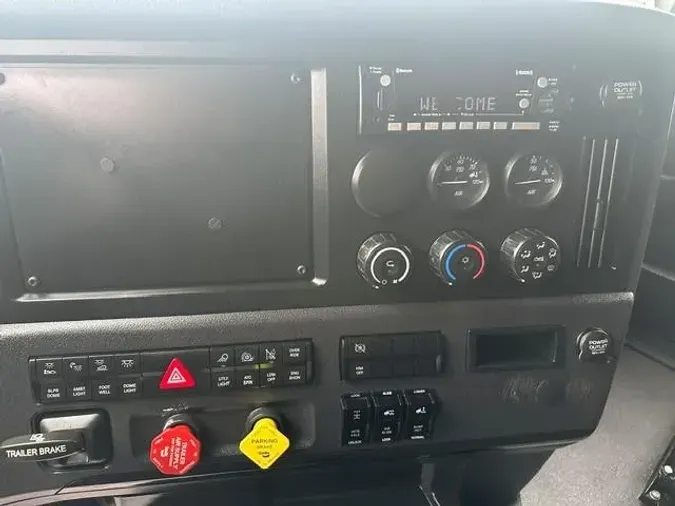 2024 Freightliner Cascadia