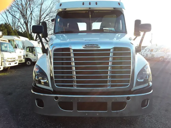 2019 FREIGHTLINER/MERCEDES CASCADIA 125