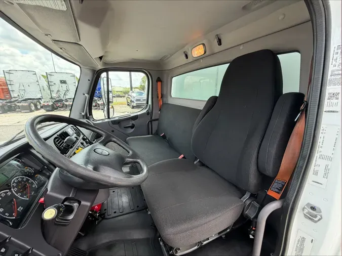2019 Freightliner M2