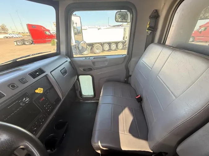 2020 Peterbilt 337