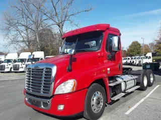 2019 FREIGHTLINER/MERCEDES CASCADIA 125