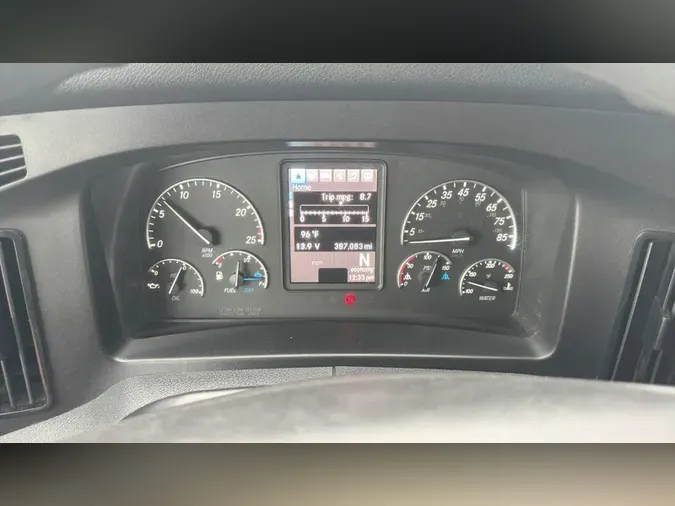 2025 Freightliner Cascadia 126