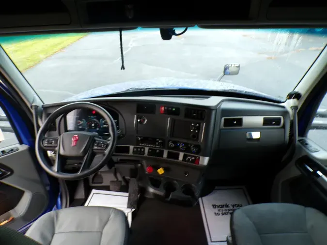 2022 Kenworth T680ba0985baf5e85f5e45f3bee79bd7bd34