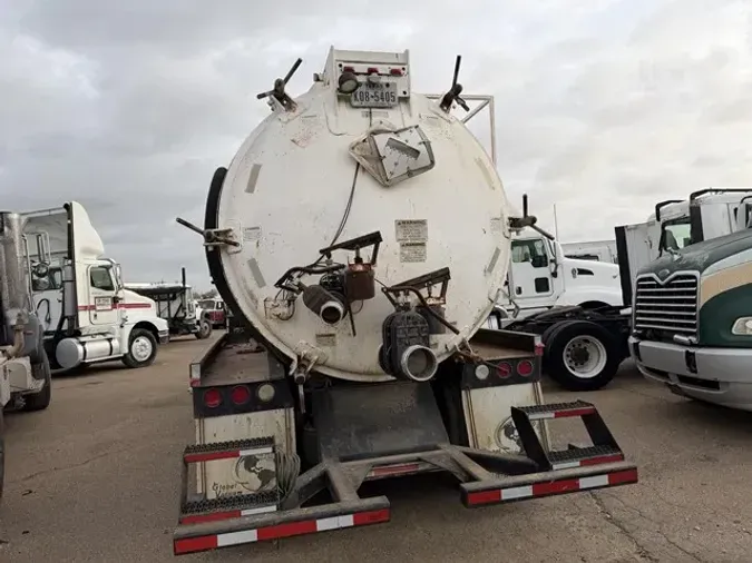 2003 INTERNATIONAL 9200