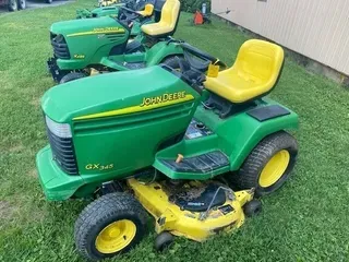 2005 John Deere 345