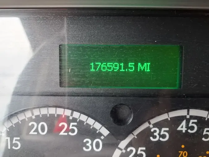 2022 FREIGHTLINER/MERCEDES M2 106