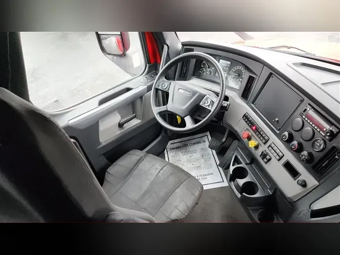 2022 FREIGHTLINER CA126