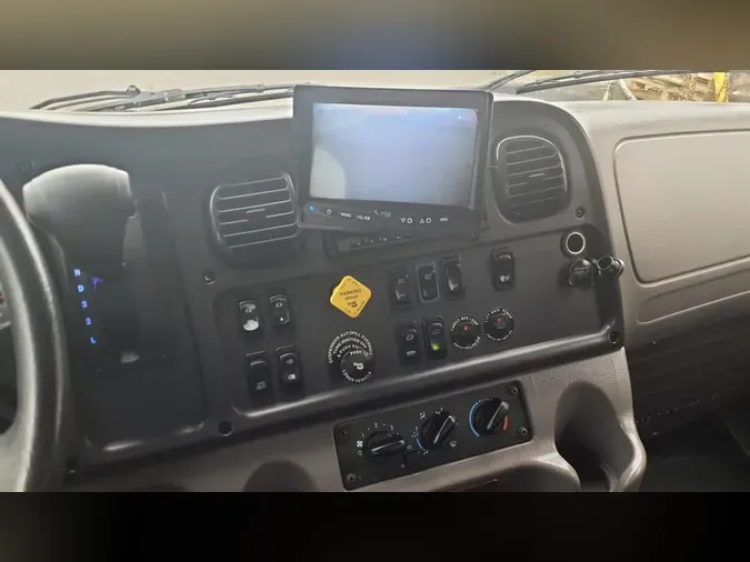 2019 FREIGHTLINER/MERCEDES M2 106ba1e9f61697bb540ba6510800eec0f35