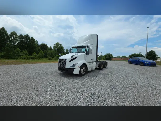 2019 Volvo VNL300